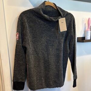 Nike Yoga Black and White Cowl Neck Sweatshirt Cozy Knit Hoodie